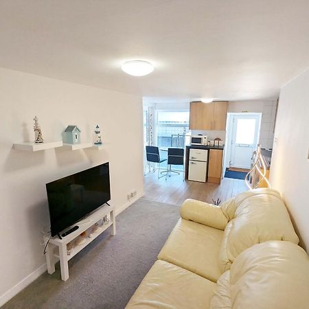Harbour Steps - Torquay Luxury Apartment - Balcony, Free Parking, Netflix & Wifi Bagian luar foto